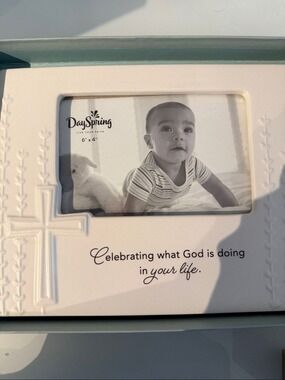 DaySpring White Cross Sentiment Picture Frame